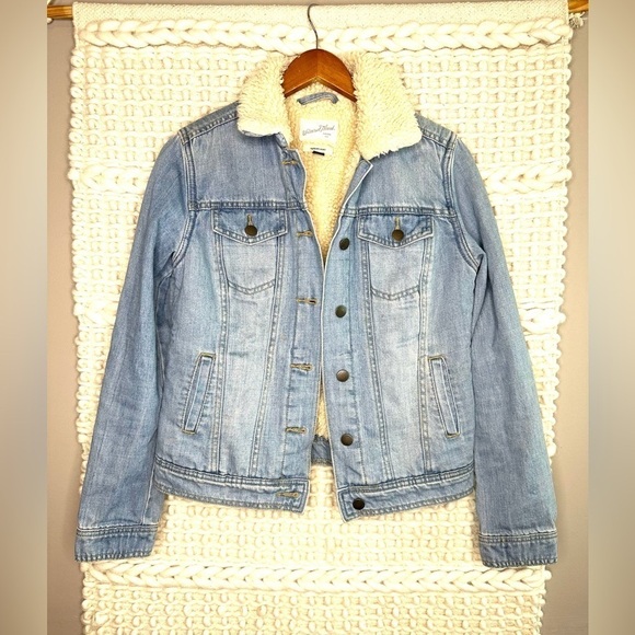 Universal Thread Freeborn Sherpa Denim Jacket - Picture 1 of 6